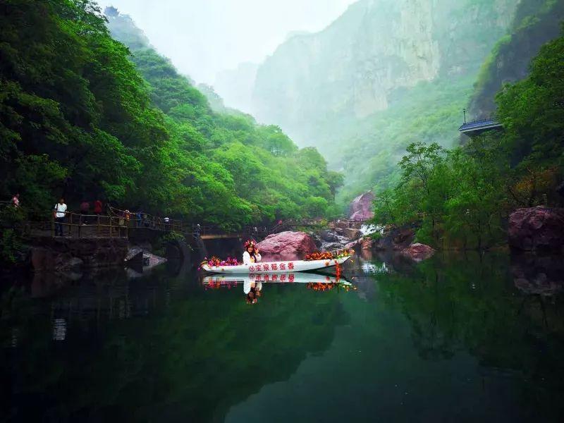民生银行济南舜华北路支行贴心服务老年社区活动